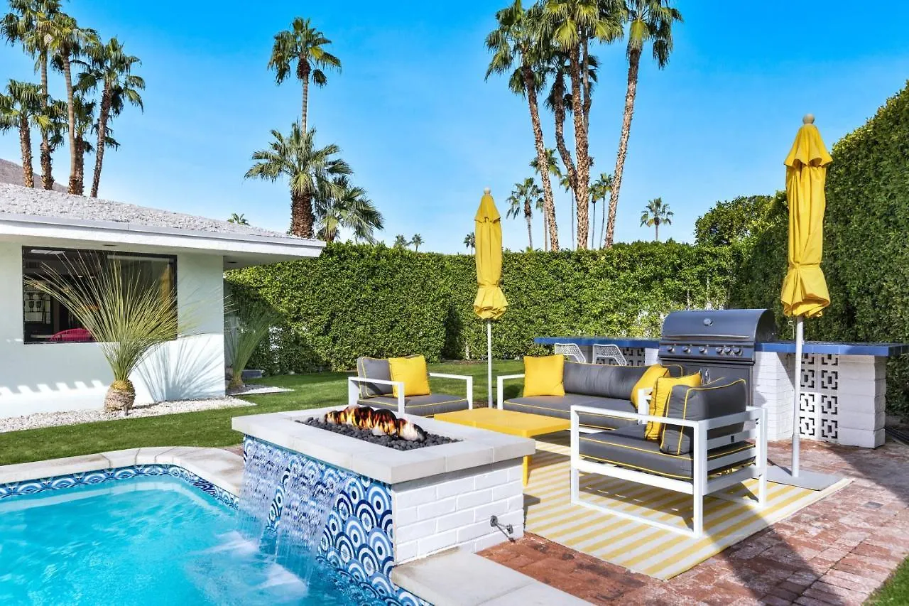 The Monroe Hideaway Permit# 467 Villa Palm Springs Holiday home